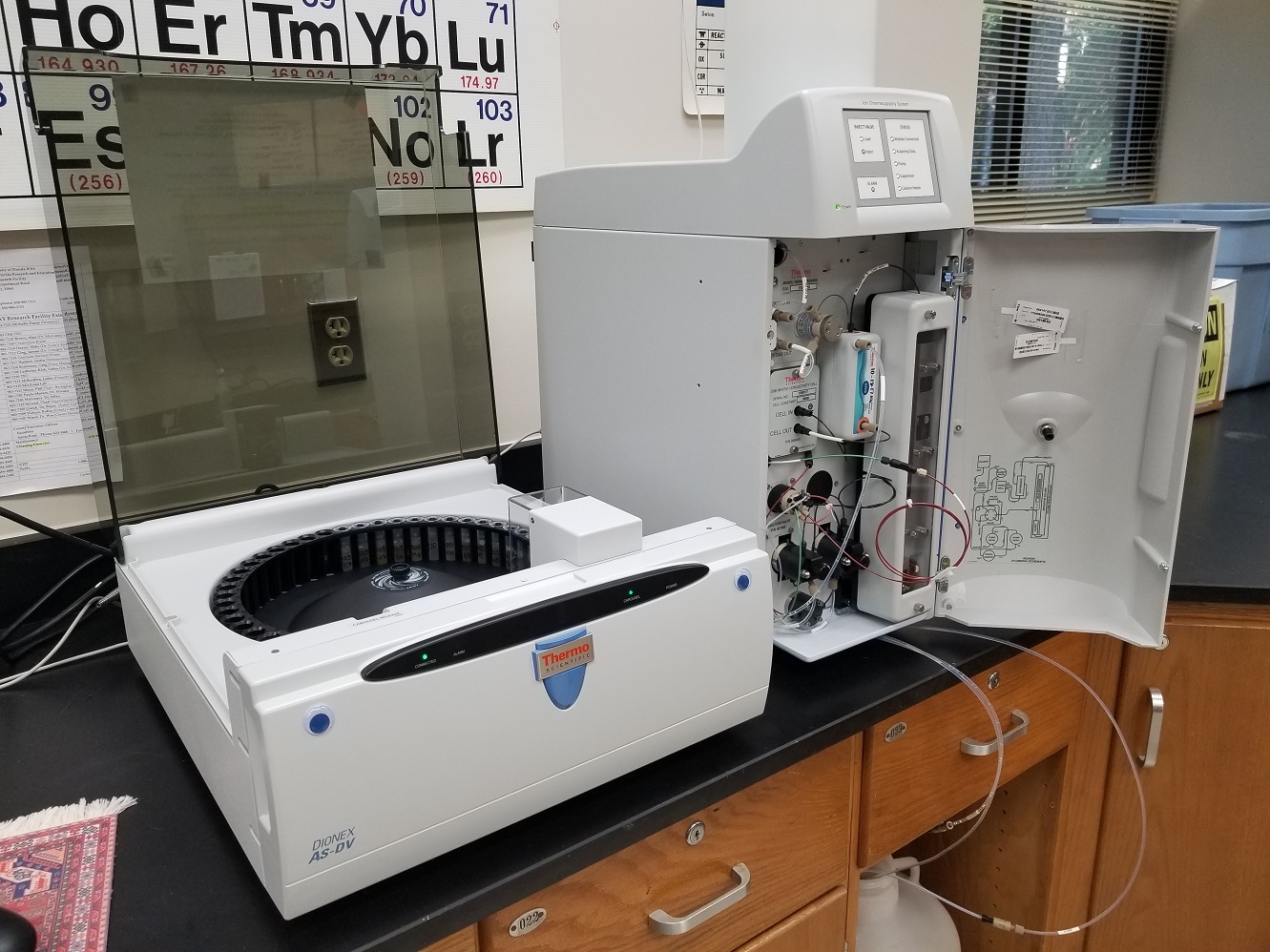 photo of ion chromatograph in lab